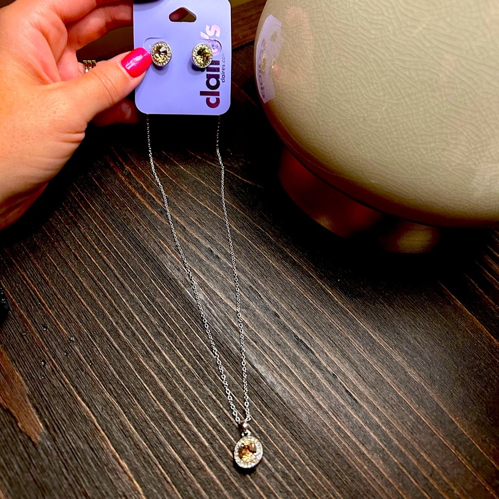 Claire’s Necklace and Earrings Set